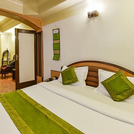 Hotel Kanishka Райпур Екстер'єр фото
