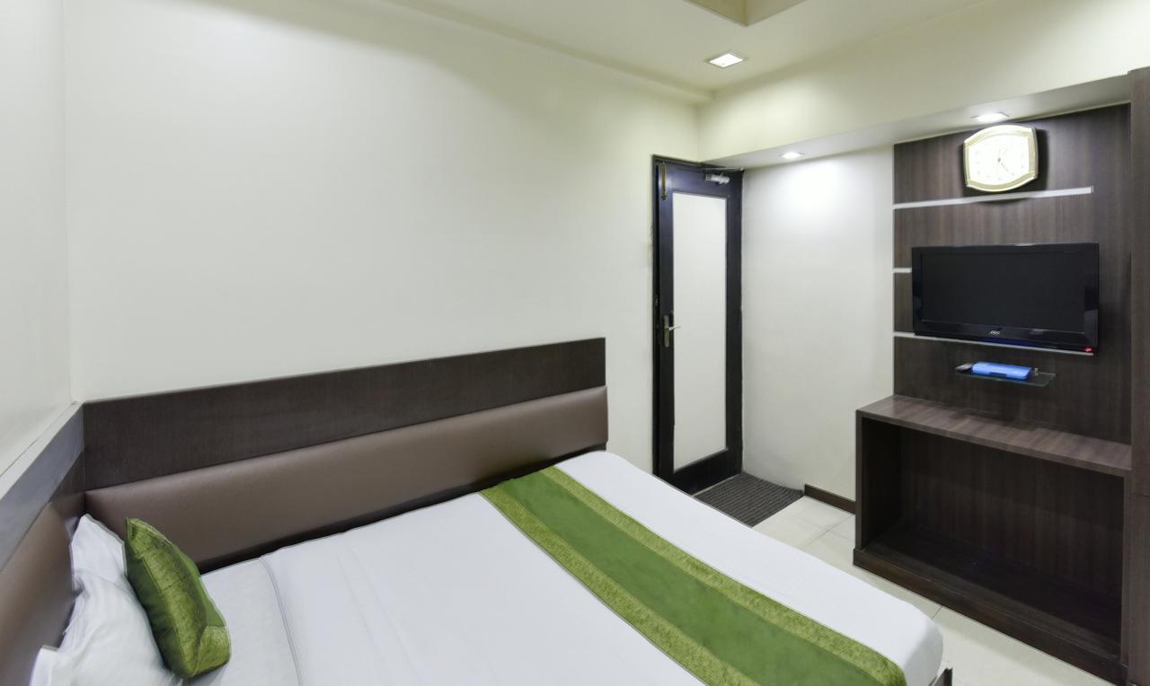 Hotel Kanishka Райпур Екстер'єр фото